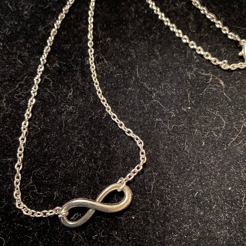 Infinity necklace - Picture 5 of 5